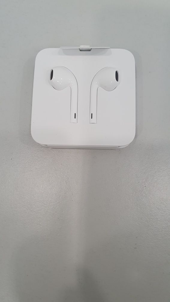 Apple EarPods Lightning  iPhone,оригинал