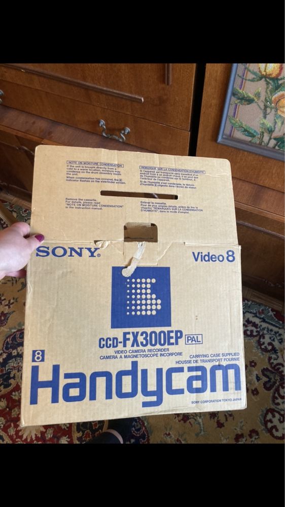 Касетна відеокамера Sony handycam video 8 CCD-FX300EP