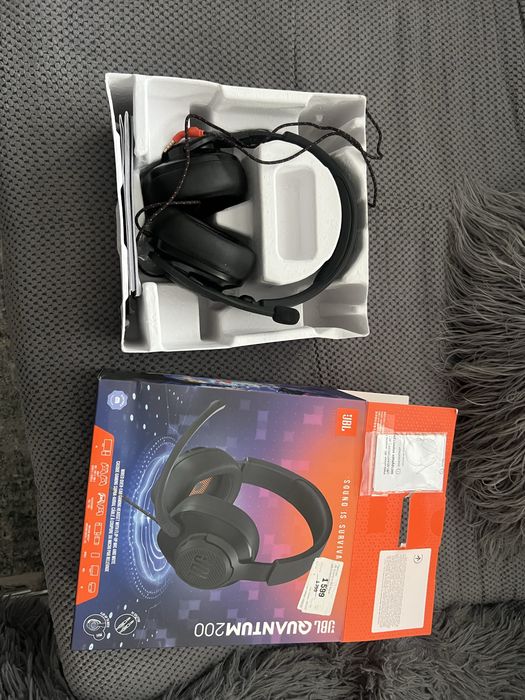 Навушники JBL Quantum 200 Black б/у