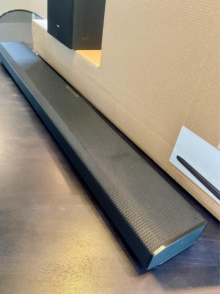 Soundbar Samsung Model HW-Q700A