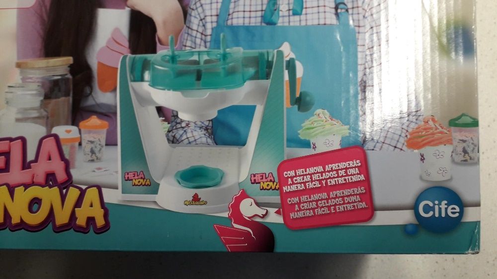 KIT com máquina para fazer gelados