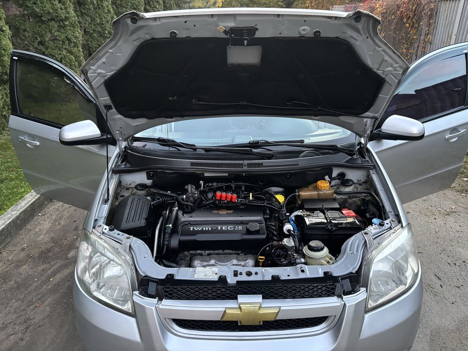 Chevrolet Aveo 1.6, gaz/benzin в отличнейшем состоянии!