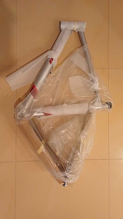 Rama gravelowa Fuji JARI 2.1 LTD M 54 cm