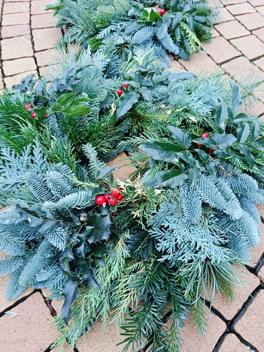 Zestaw dwóch wieńcy 45cm