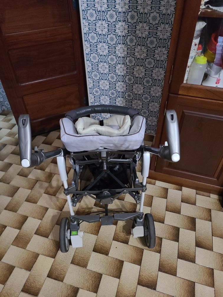 Carro bebé Chico