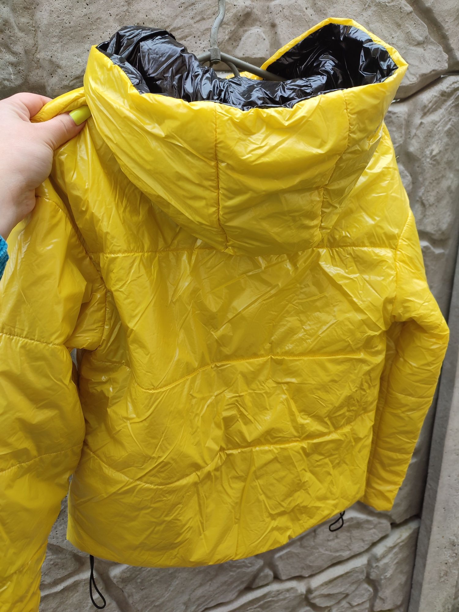 Весняна куртка для дівчинки 152см