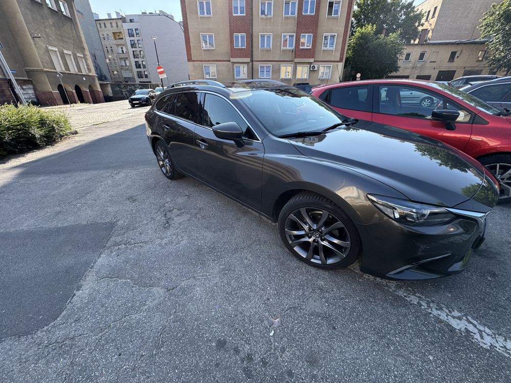 Sprzedam Mazdę 6 w dobrym stanie.