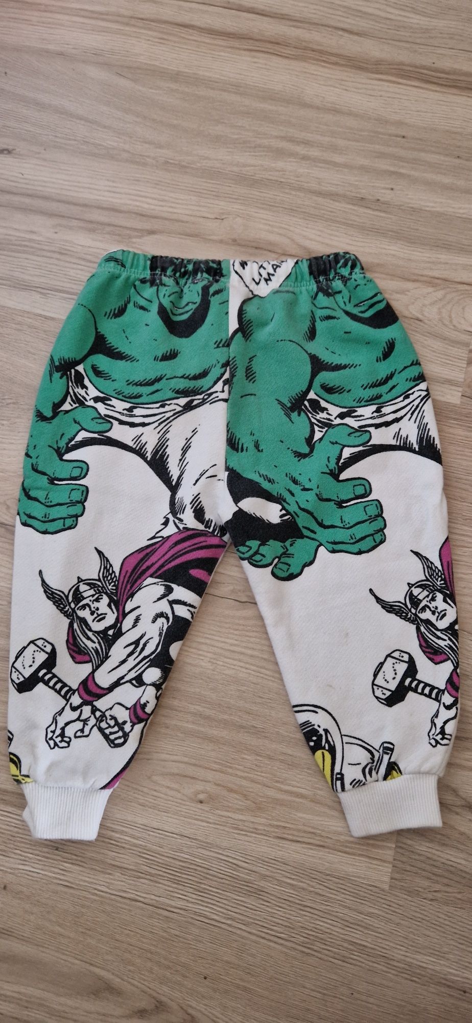 Spodnie dresowe Zara r.98 Marvel