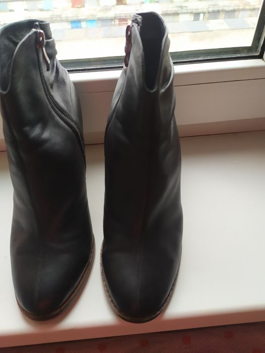 Продам ботинки кожаные