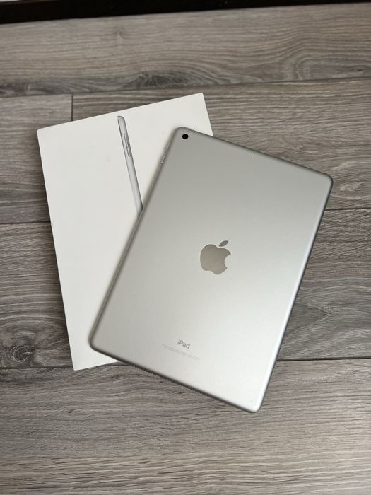 Apple Ipad 6 32 GB wi-fi, IOS 17.7.9
