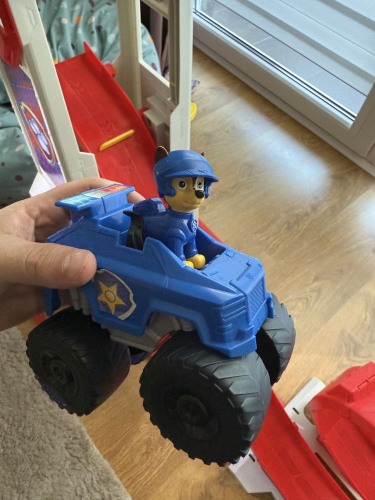 Psi Patrol Baza Główna Wieża Obserwacyjna z pętlą Super Loop 106 cm