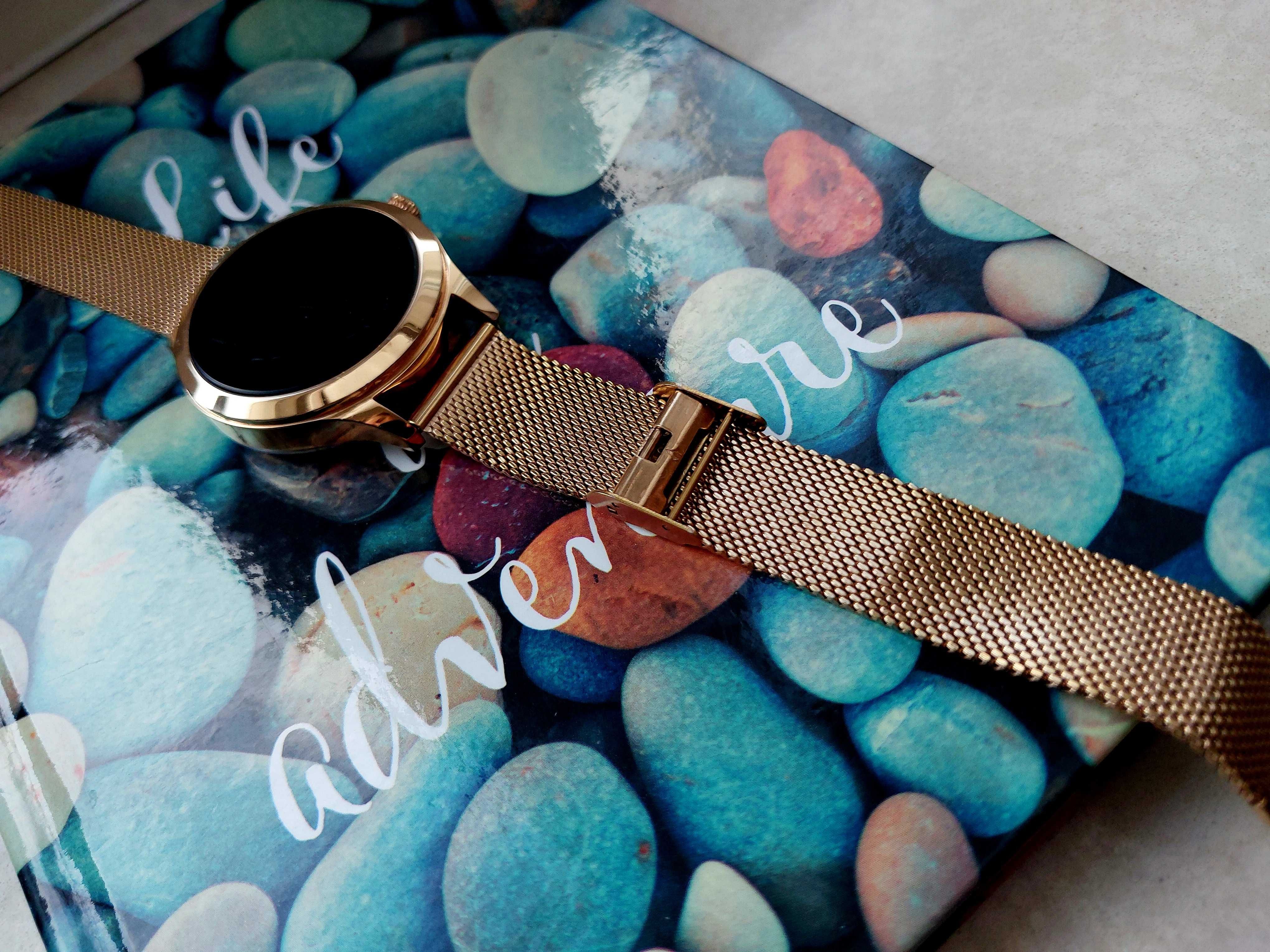 Świetny zegarek smartwatch! :) Piękny / złoty / elegancki !