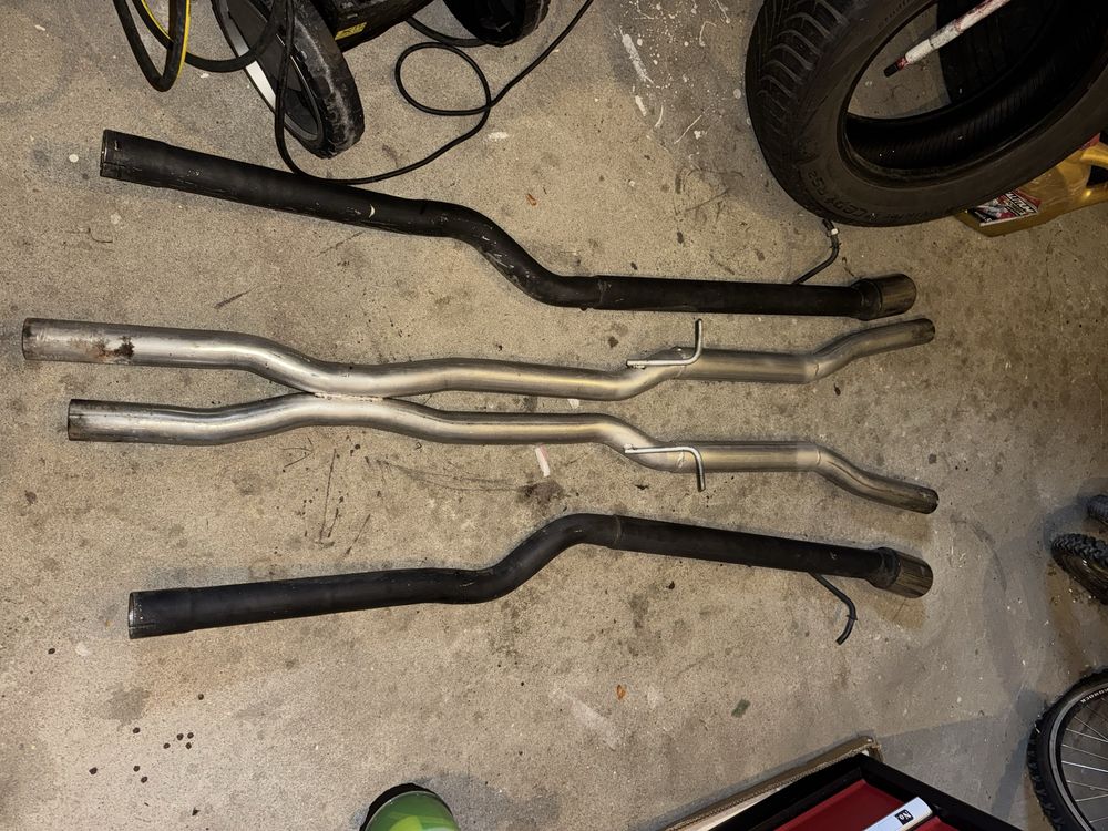 Tlumik przelotowy audi a6c5 2.7bit