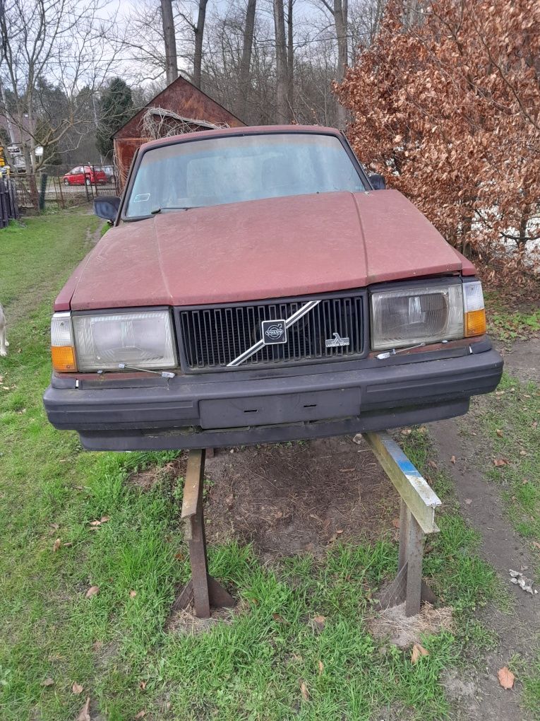 Volvo 240 gl na części