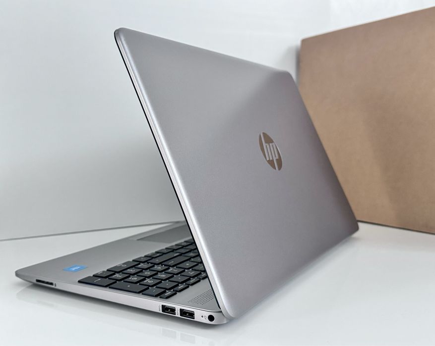 Новий Ноутбук HP 250 G9
