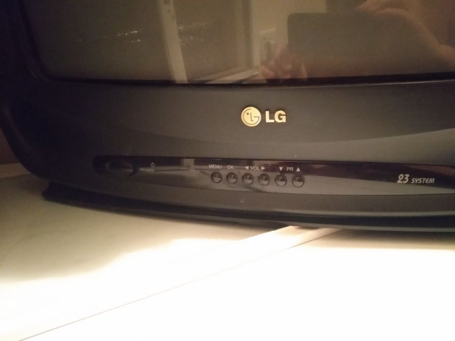 Продам телевізор LG б/у