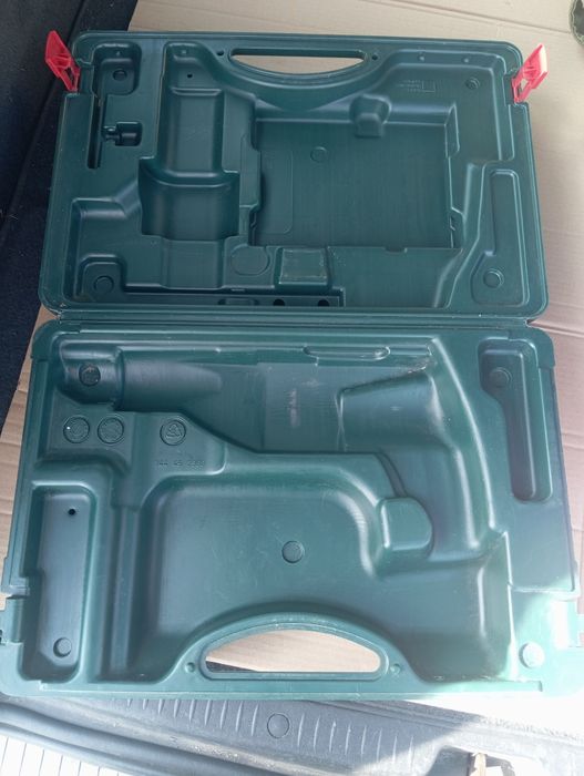 skrzynka walizka do wiertarki METABO