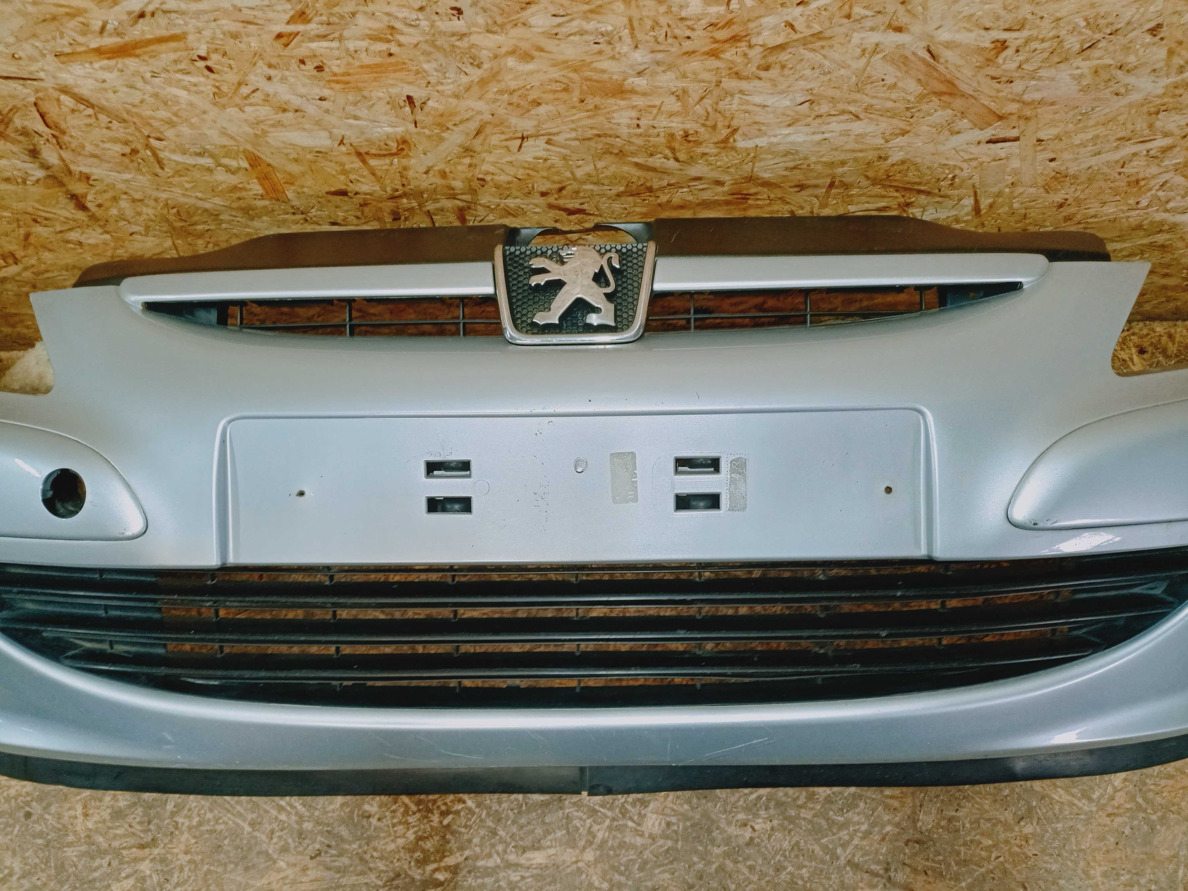 Peugeot 307 zderzak przód przedni kompletny srebrny oryginał