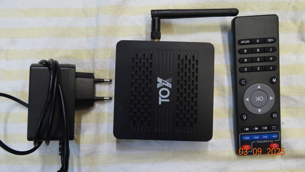 Смарт ТВ приставка TOX1 4/32 Гб Smart TV Box Android