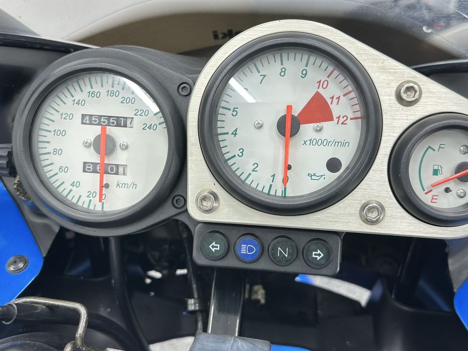 Kawasaki ZR-7S Zadbany