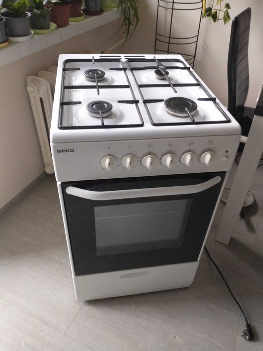 Kuchenka gazowo-elektryczna Beko
