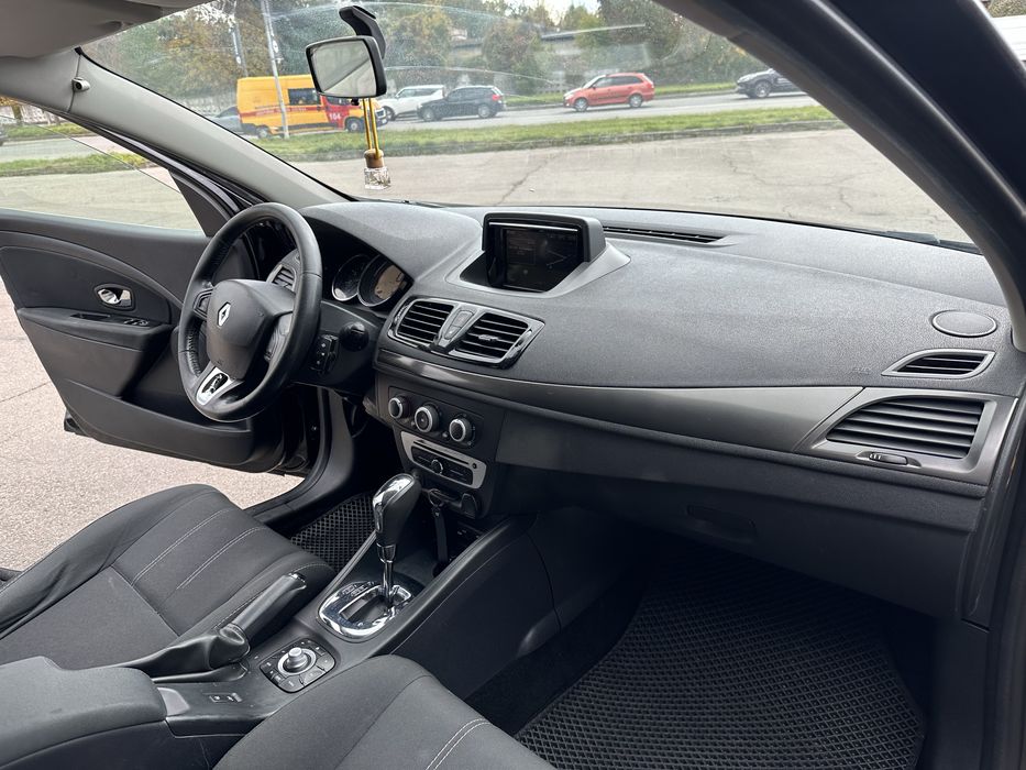 Renault Megane 1.5 дизель акпп