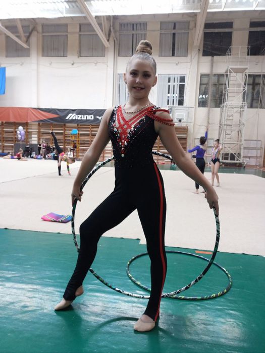 Продам купальник комбінезон для художньої гімнастики