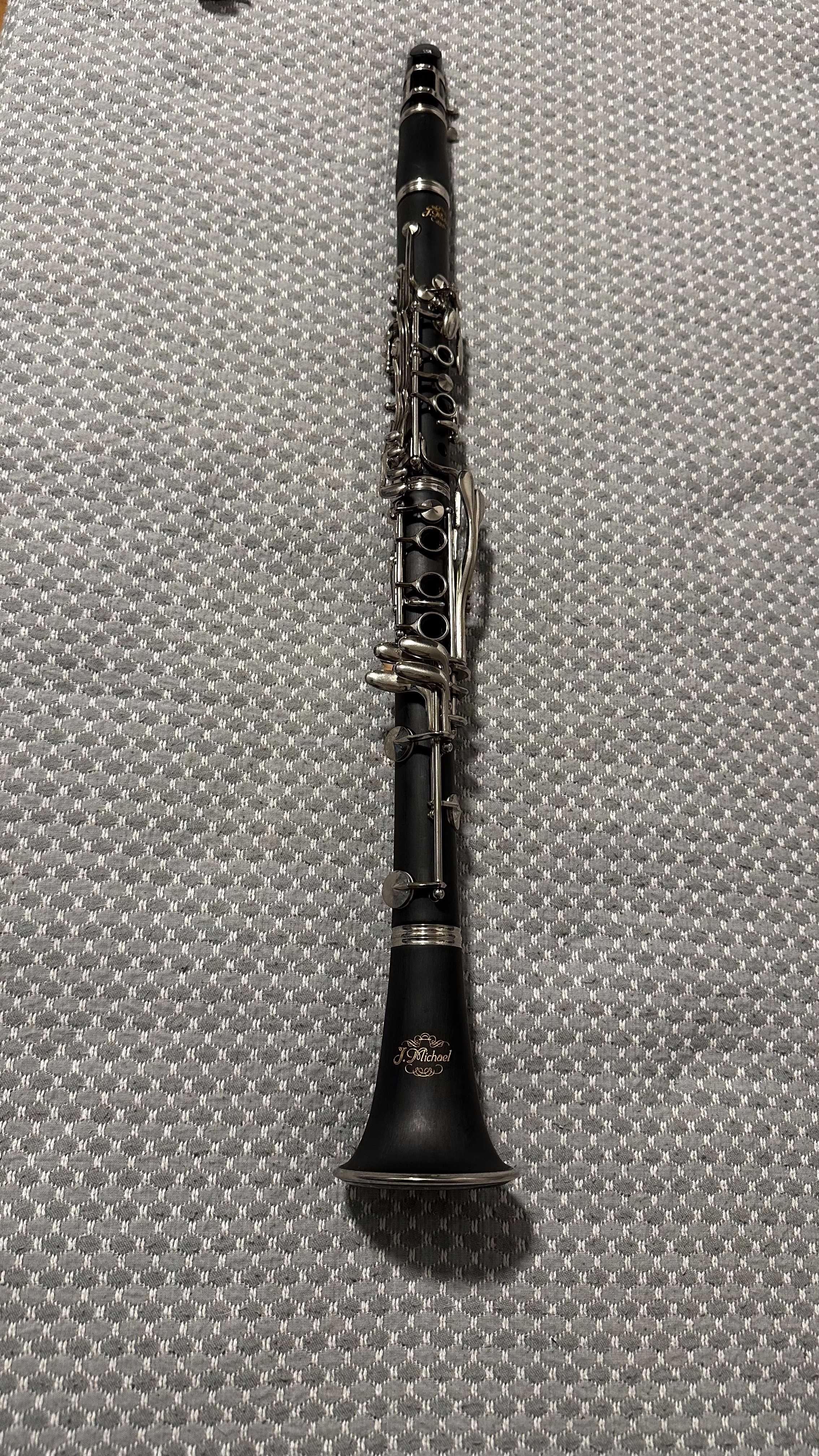 Clarinete J.Michael CL440 com estojo de origem
