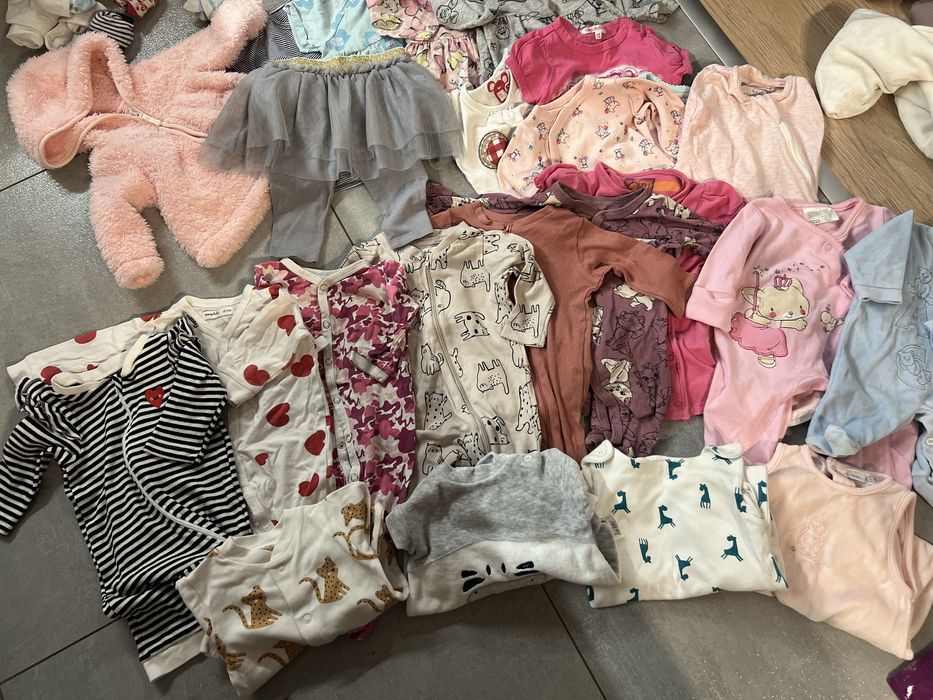 Duża paczka ciuszków niemowlęcych