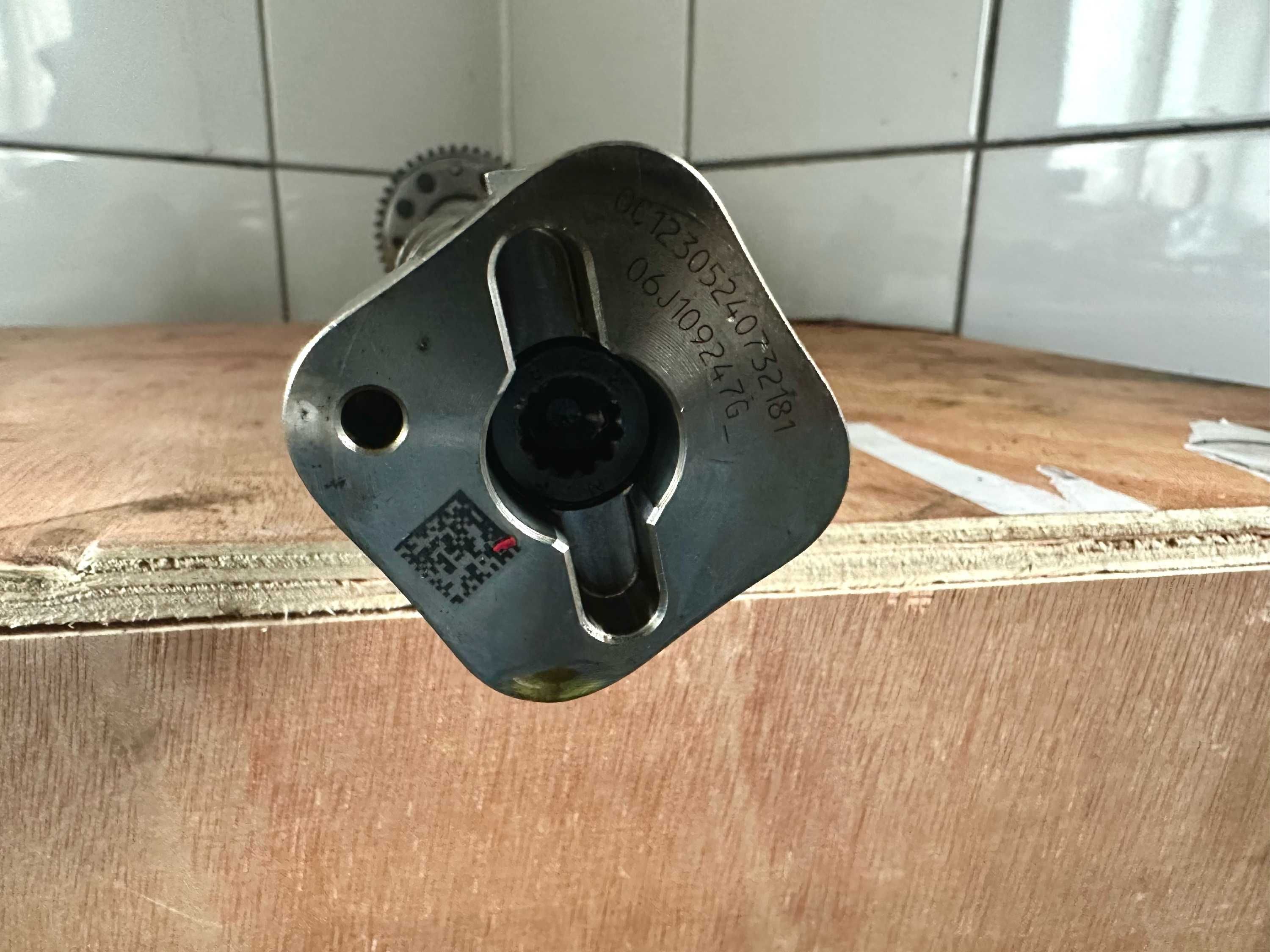 Wałek Rozrządu wydechowy 06L109087A VW AUDI A3 A4 cncd cnce chhb