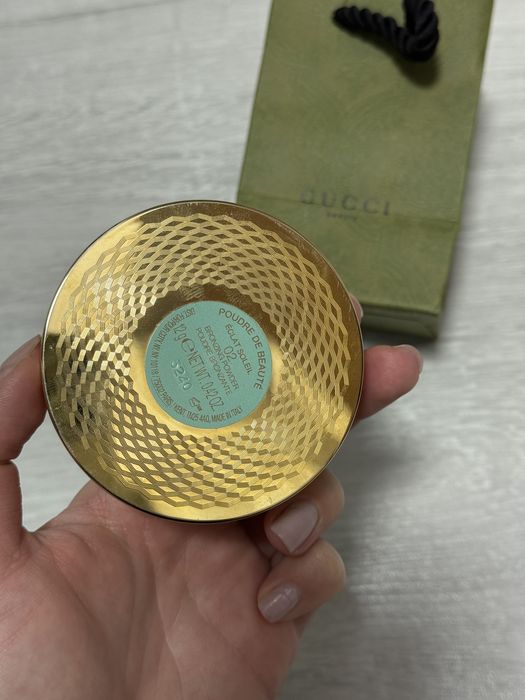 Gucci бронзер 02