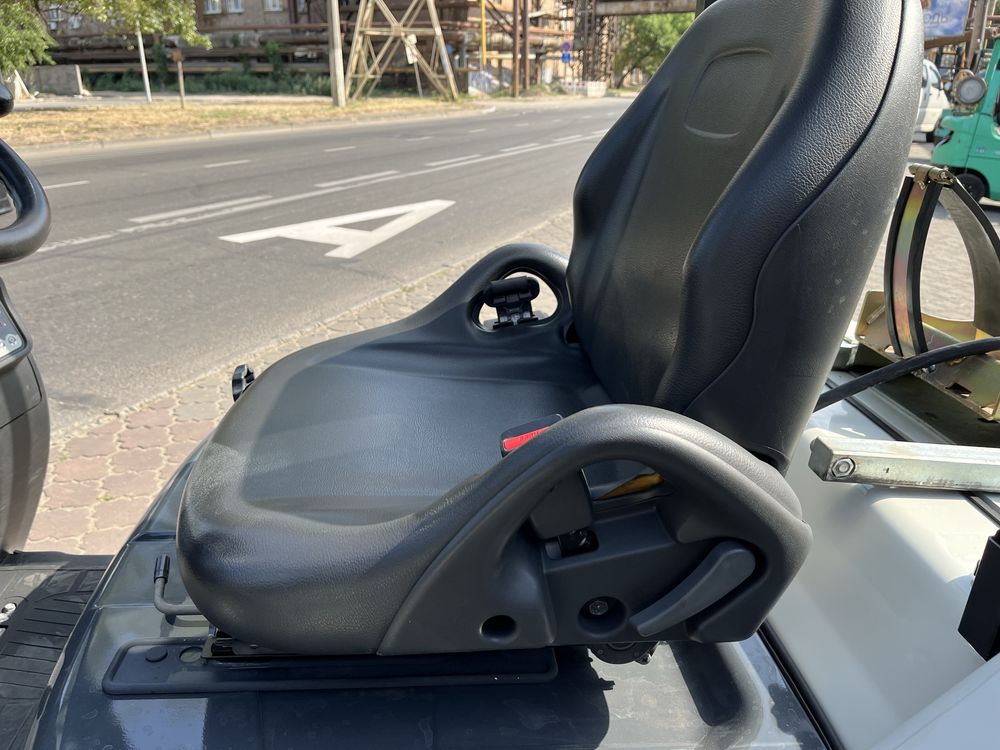 Вилковий навантажувач Nissan-Unicarriers FGE15T,вилочный погрузчик
