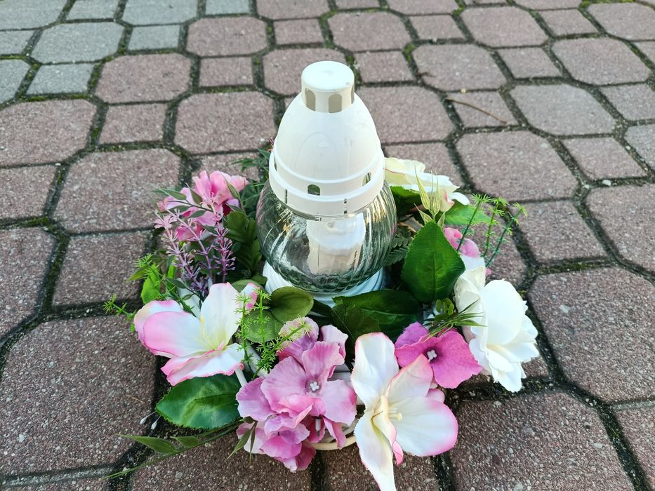 Wiązanka na cmentarz, kompozycja kwiatowa 1.11