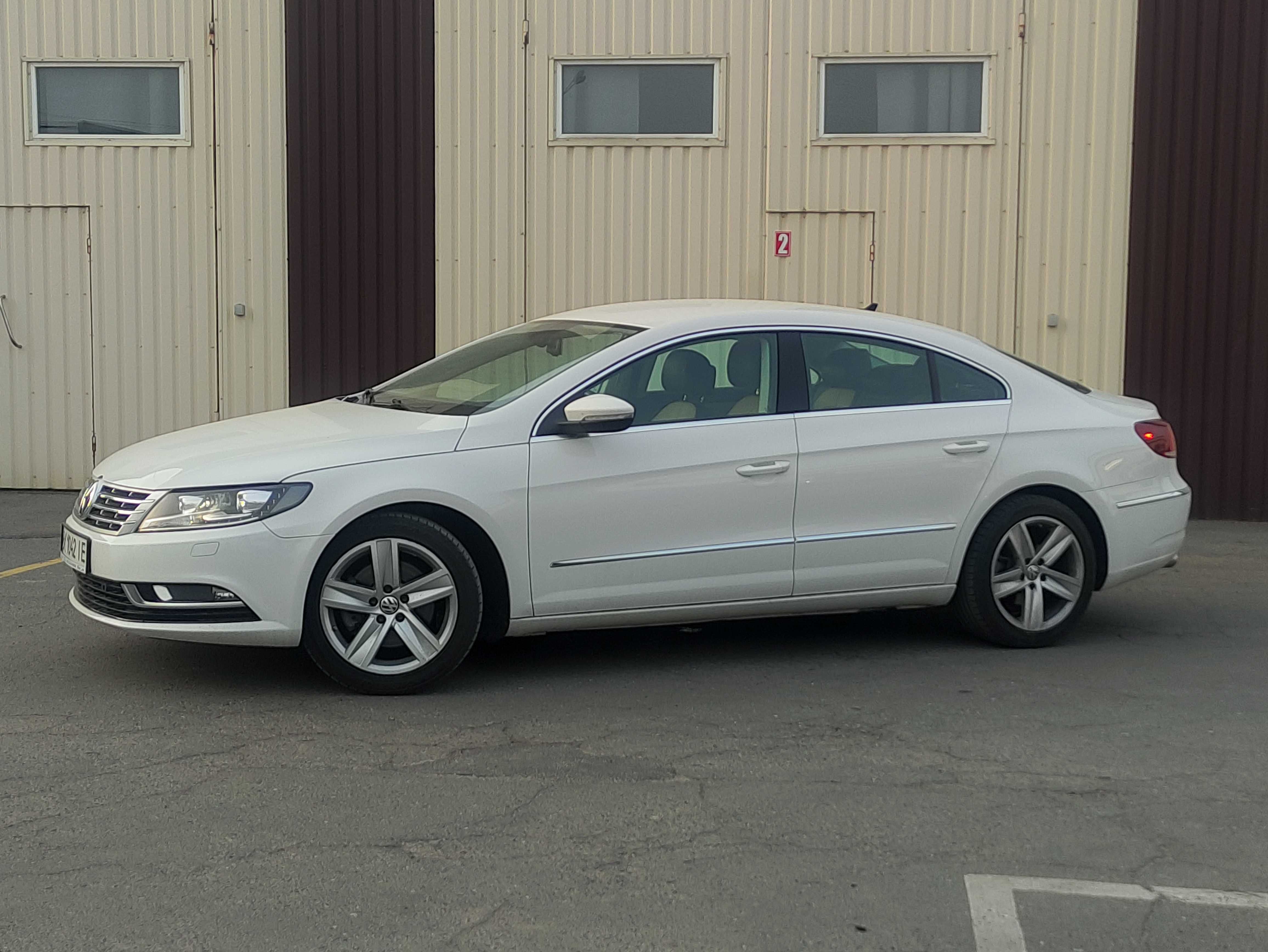 Volkswagen CC  2013