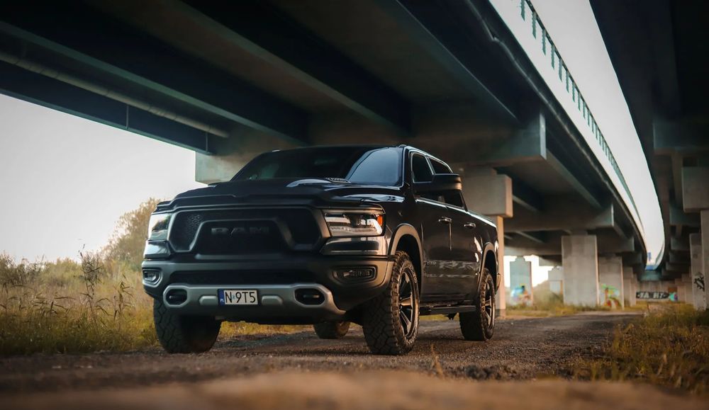 RAM 1500 RAM 1500 Rebel - 2lata w PL, hak 3.5t, wydech BORLA