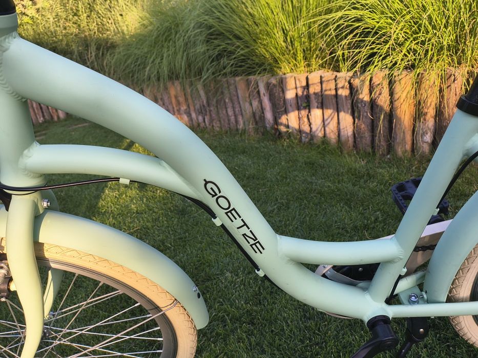 Śliczny Rower Miejski Goetze Mood 24 cale, przerzutki, kosz, miętowy