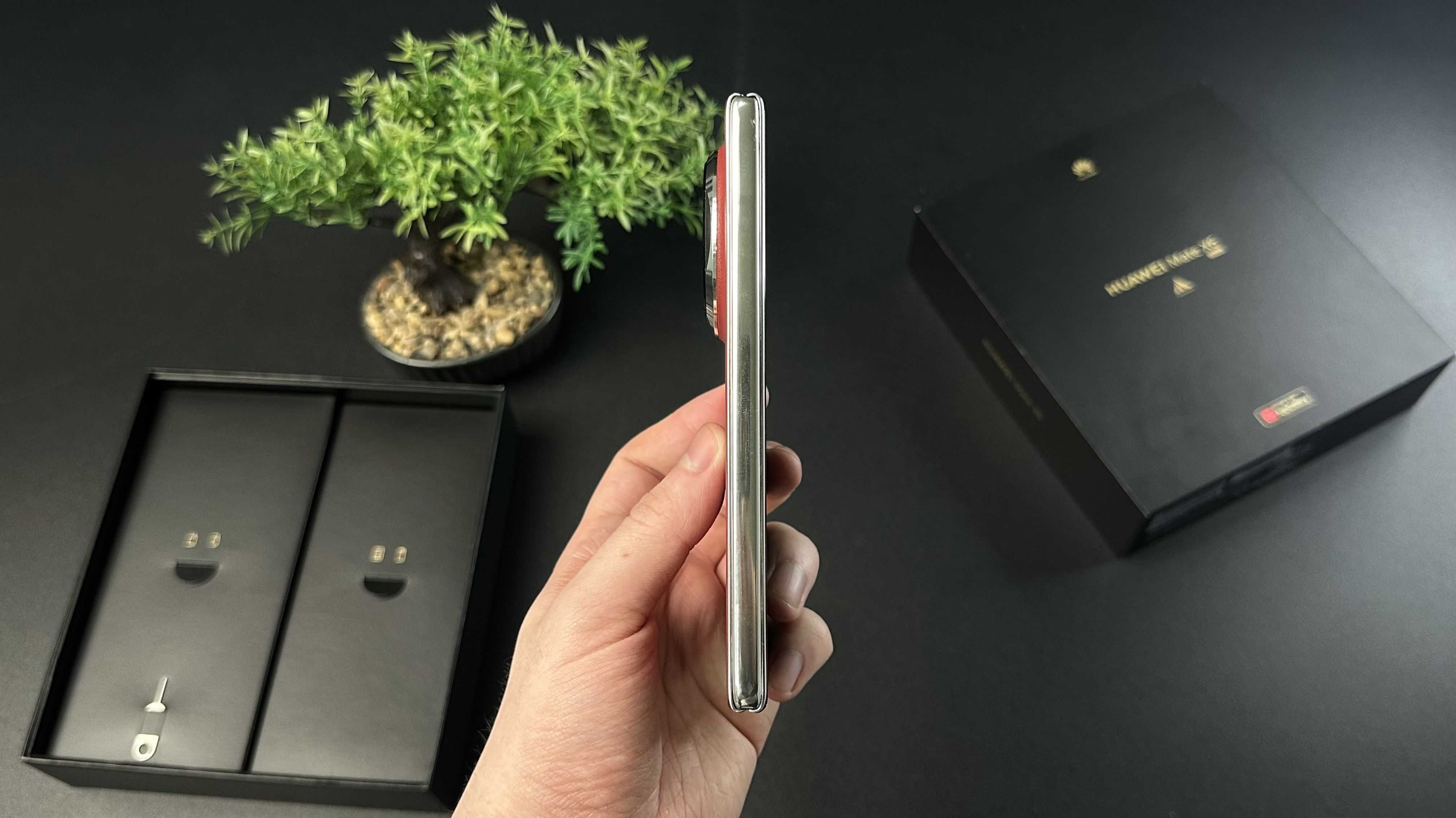 Оплата частинами 0% Huawei Mate X6 12/512GB Red Гарантія Trade In