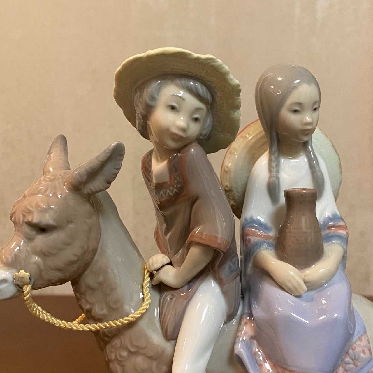 Статуэтка Lladro «Стильное путешествие». Дефект, читайте описание.