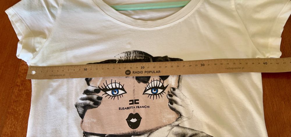 T shirt branca com estampado