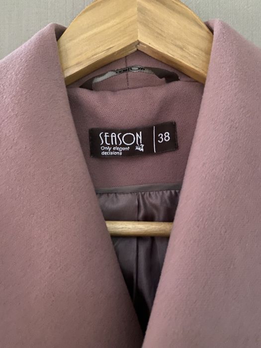 Пальто жіноче двобортне