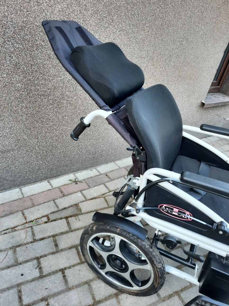 Wózek inwalidzki elektryczny Antar AT52313
