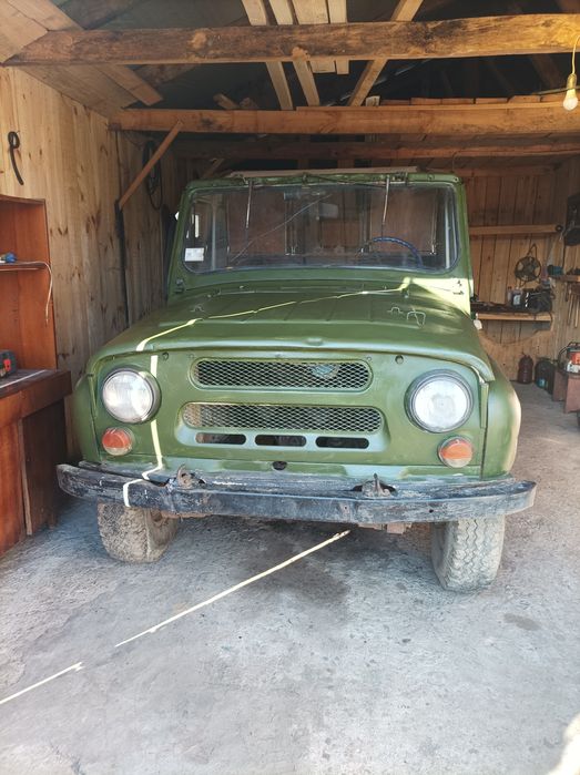 Продам УАЗ не на ходу