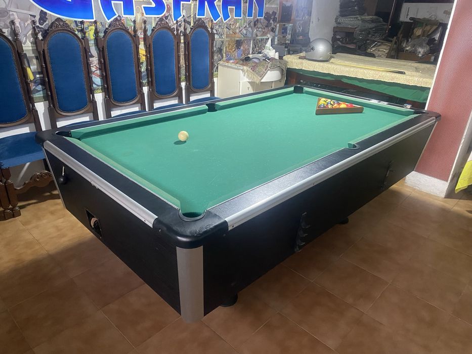 Bilhar snooker impecável