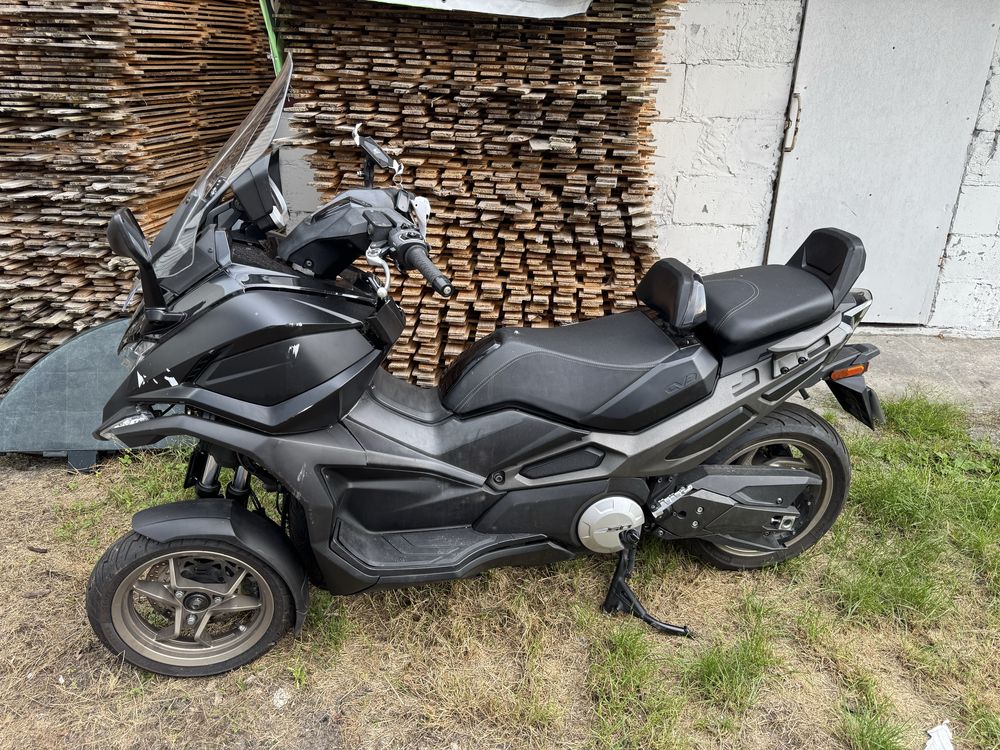 Kymco CV3 550 powypadkowy faktura transport
