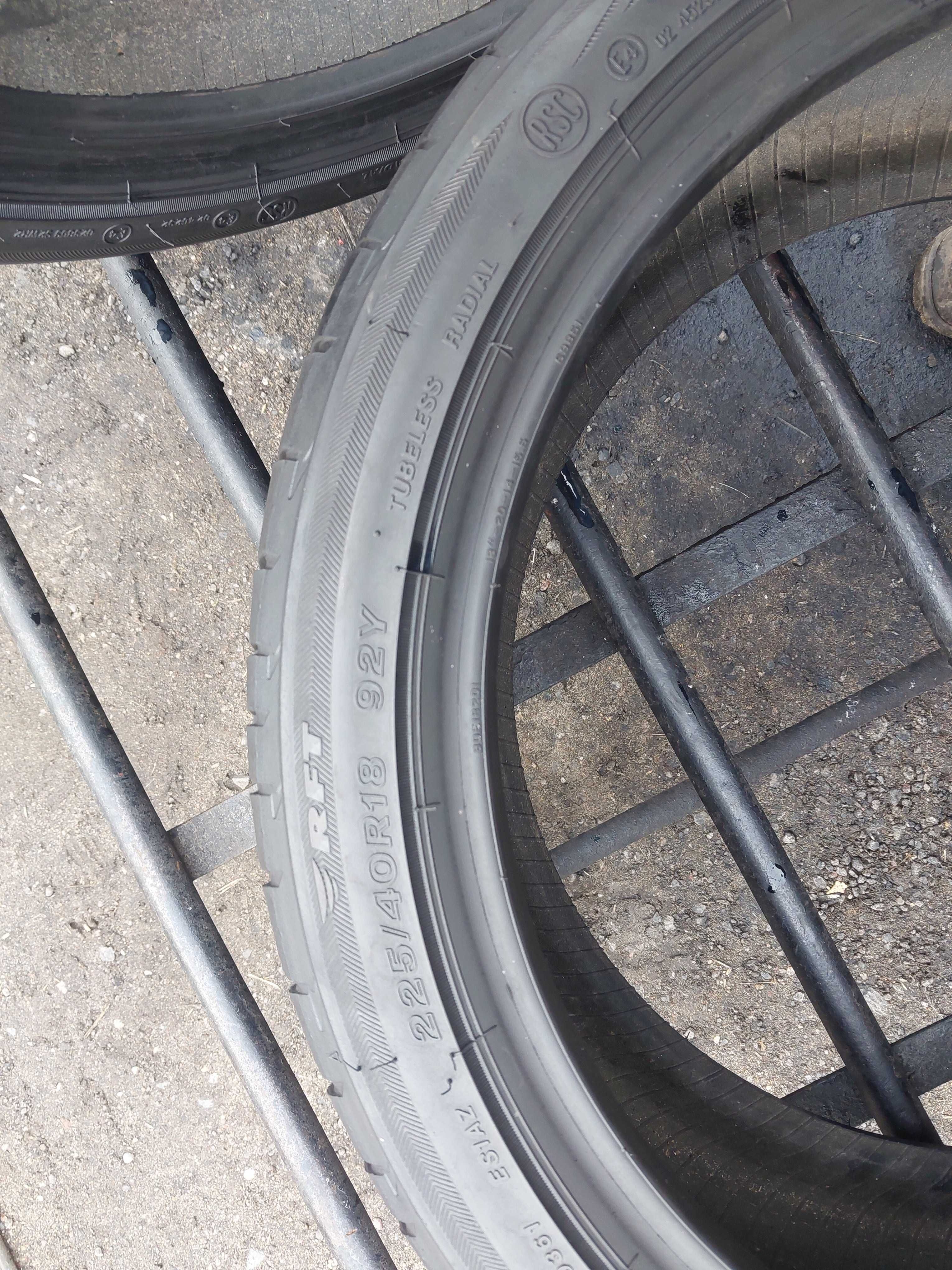 Opony letnie 225.40.18 Bridgestone RSC 7mm Montaż