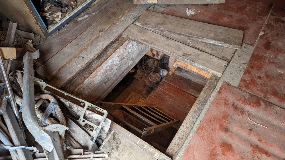 Продам гараж Гущин