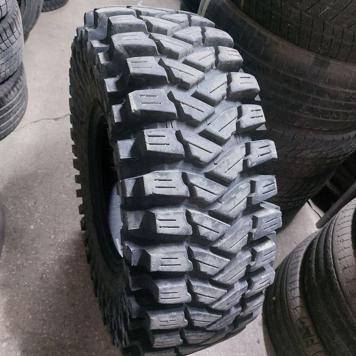 Колеса  37 12.50 16 Maxxis 12.5 Trepador шини 325 80 диски 6 139.7