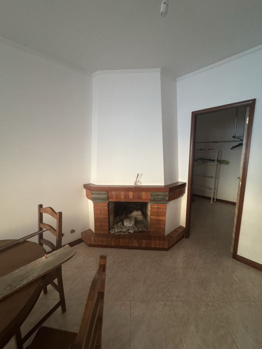 Arrenda-se apartamento t1