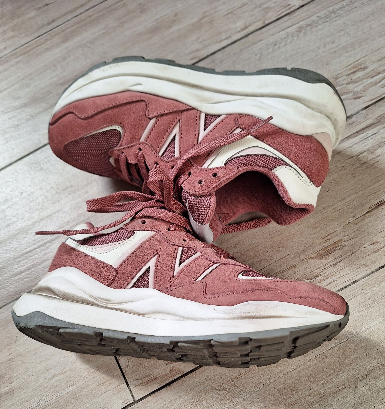 Кроссовки жен NEW BALANCE 5740, р.37,5