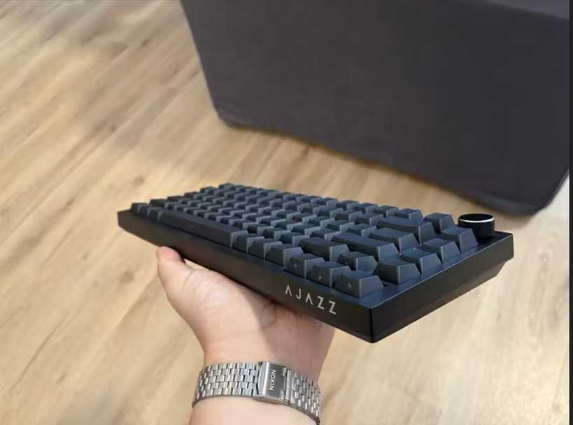 Teclado Mecânico AJAZZ AK820